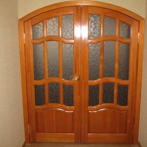 Арки деревянные (массив сосны), распашная арочная дверь